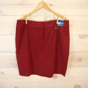 Venezia Women's size 16 Skirt Vintage NWT Short Red Pinstripe Business Career